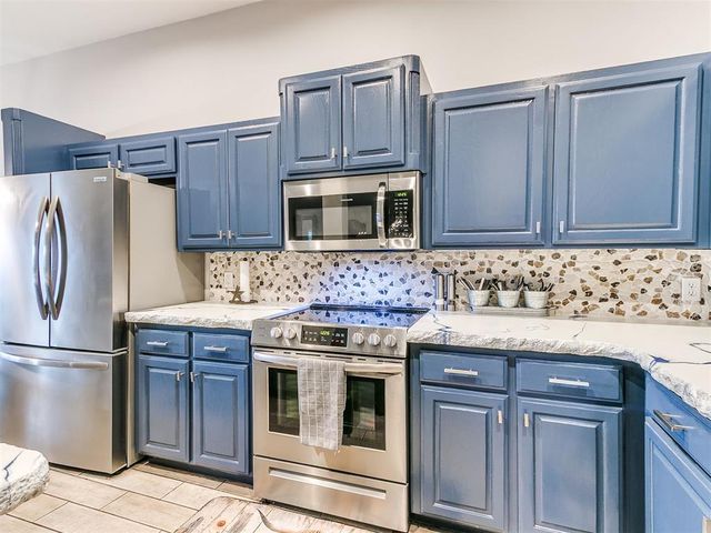 9201 Button Avenue, Moore, OK 73160