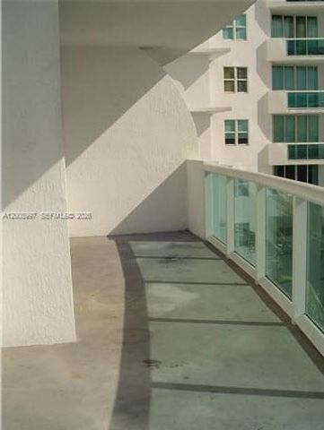 7900 Harbor Island Dr 817, North Bay Village, FL 33141