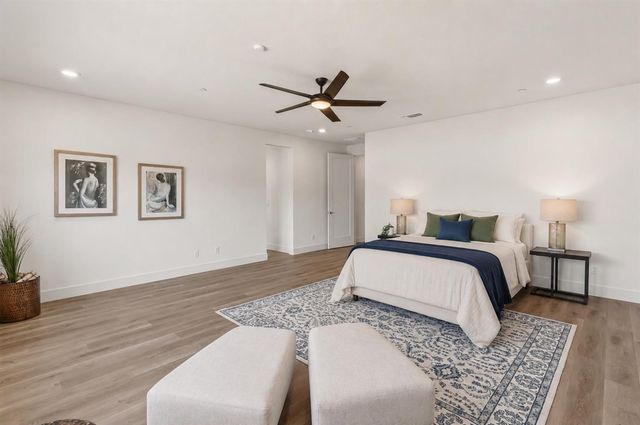 242 McKays Point Pl, West Sacramento, CA 95605