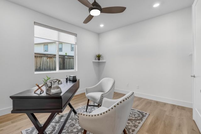 242 McKays Point Pl, West Sacramento, CA 95605