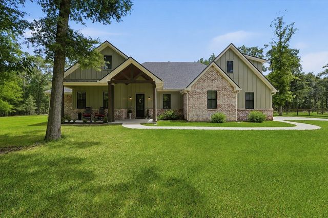 735 County Road 6324, Dayton, TX 77535