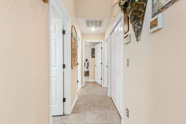 102 St Johns Blvd, East Palatka, FL 32131