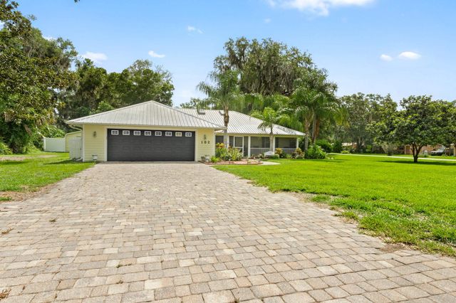 102 St Johns Blvd, East Palatka, FL 32131