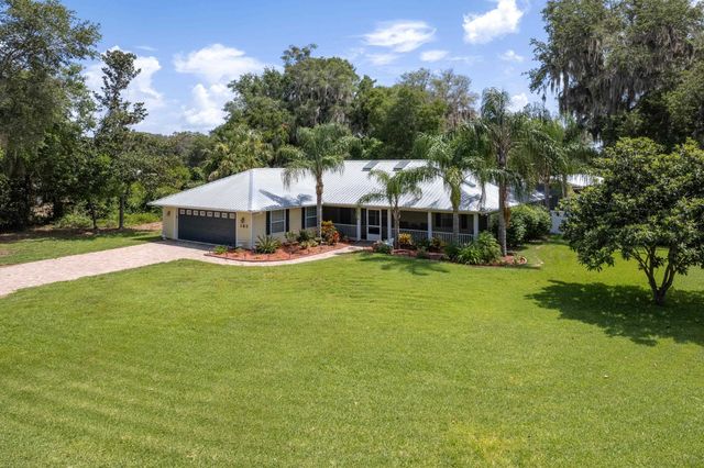 102 St Johns Blvd, East Palatka, FL 32131