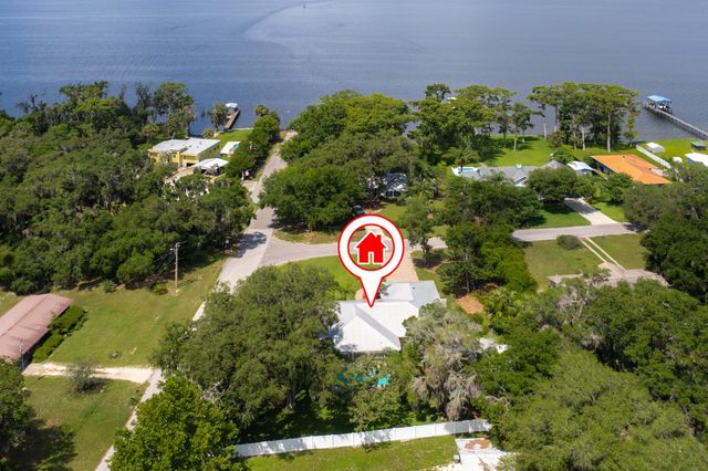 102 St Johns Blvd, East Palatka, FL 32131