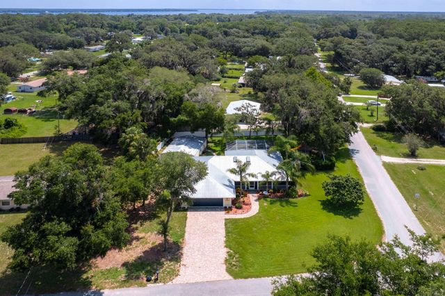 102 St Johns Blvd, East Palatka, FL 32131