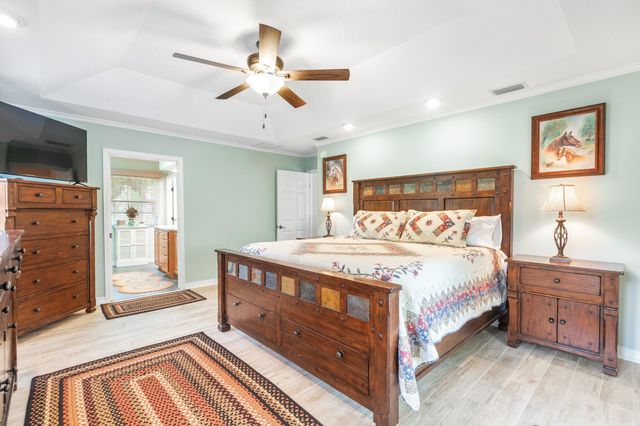 102 St Johns Blvd, East Palatka, FL 32131