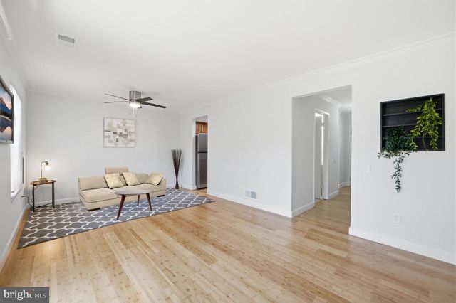 9637 MARSTON LN, Gaithersburg, MD 20886