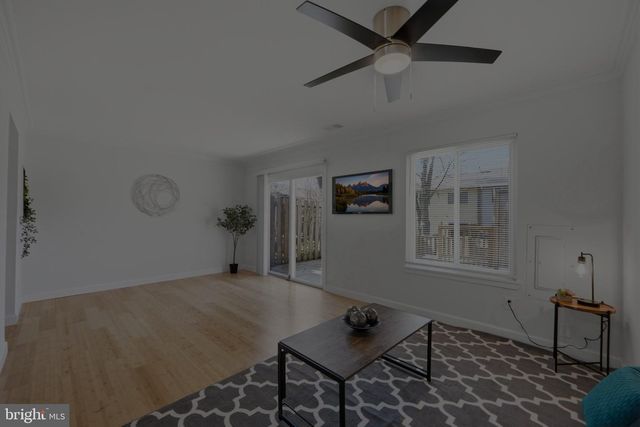 9637 MARSTON LN, Gaithersburg, MD 20886