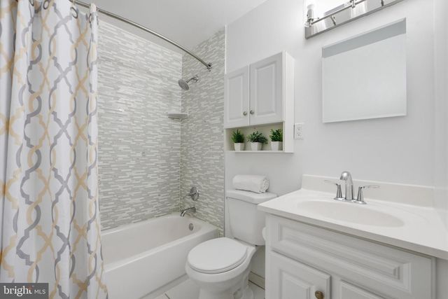 9637 MARSTON LN, Gaithersburg, MD 20886