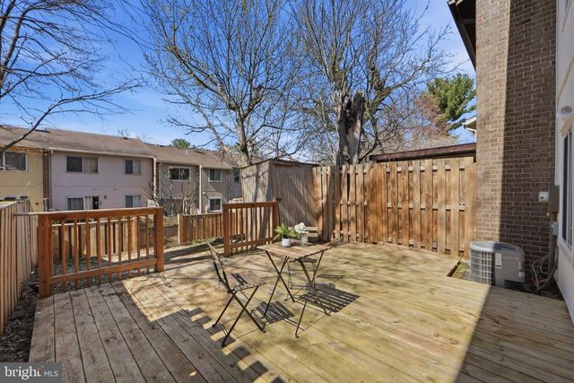 9637 MARSTON LN, Gaithersburg, MD 20886