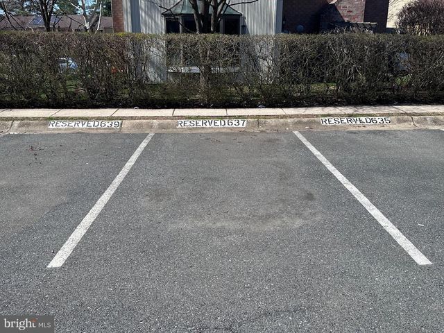 9637 MARSTON LN, Gaithersburg, MD 20886