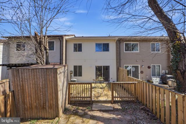 9637 MARSTON LN, Gaithersburg, MD 20886