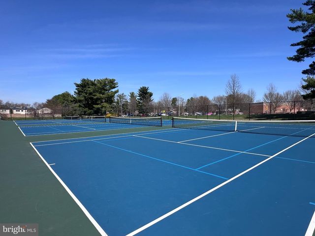 9637 MARSTON LN, Gaithersburg, MD 20886