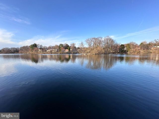 9637 MARSTON LN, Gaithersburg, MD 20886