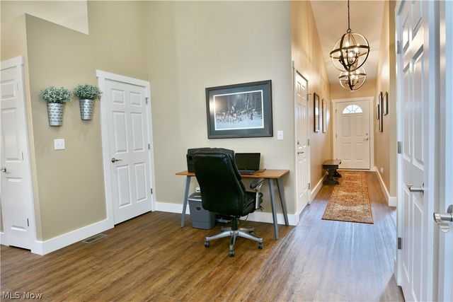 12 Bayview Circle, Cortland, OH 44410
