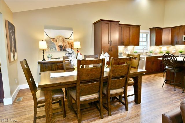 12 Bayview Circle, Cortland, OH 44410