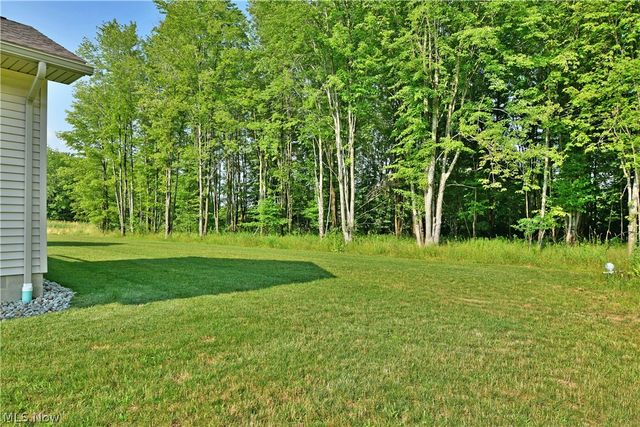 12 Bayview Circle, Cortland, OH 44410
