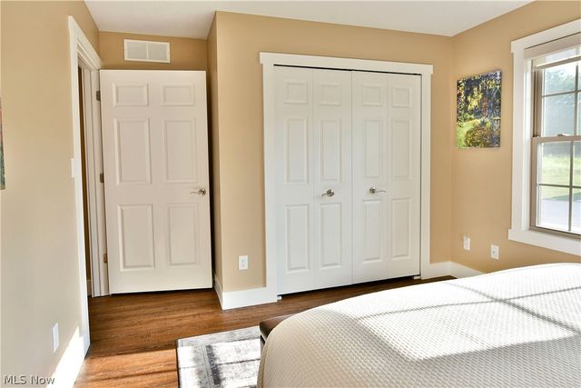 12 Bayview Circle, Cortland, OH 44410