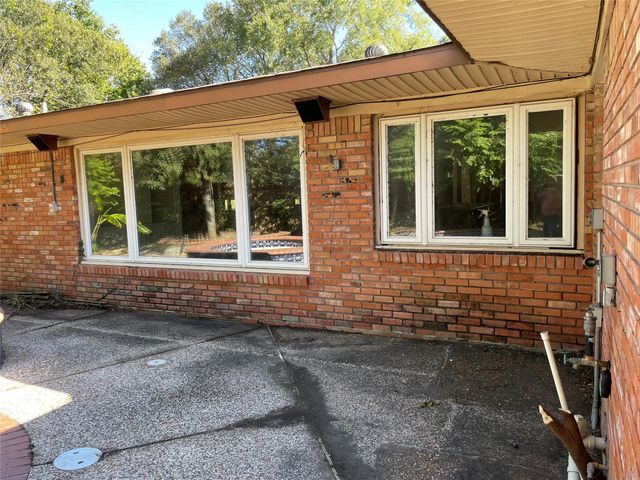 3510 N Braeswood Boulevard, Houston, TX 77025