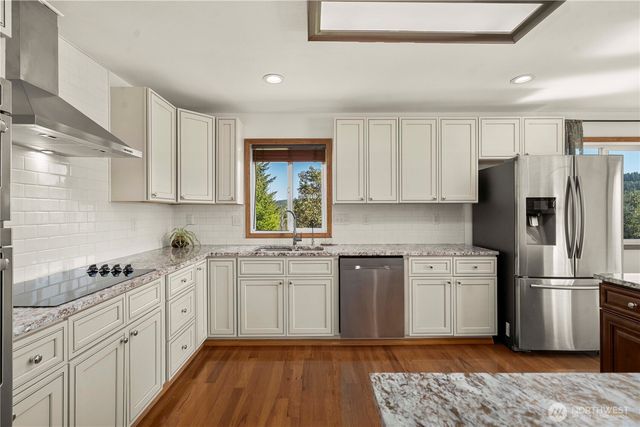 151 NE Myrlis Joy Drive, Tahuya, WA 98588