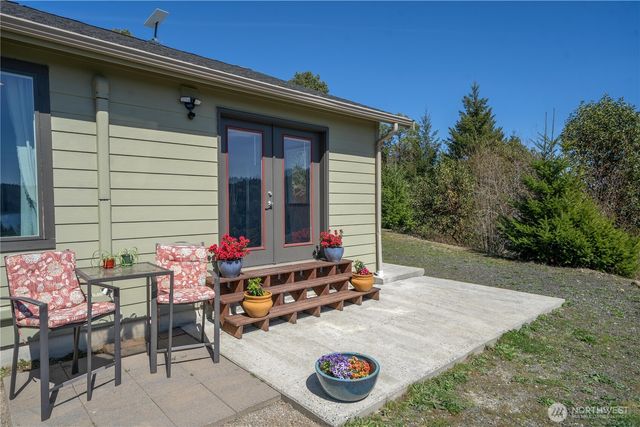 151 NE Myrlis Joy Drive, Tahuya, WA 98588