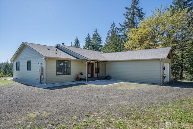 151 NE Myrlis Joy Drive, Tahuya, WA 98588