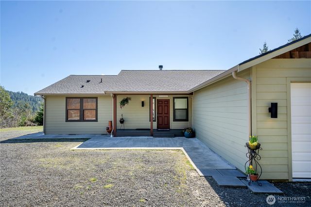 151 NE Myrlis Joy Drive, Tahuya, WA 98588