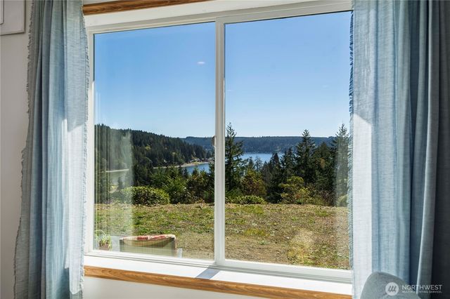 151 NE Myrlis Joy Drive, Tahuya, WA 98588
