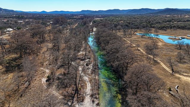 196 Canal Circle, Rio Frio, TX 78879