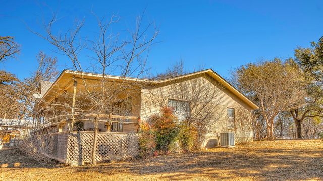 196 Canal Circle, Rio Frio, TX 78879