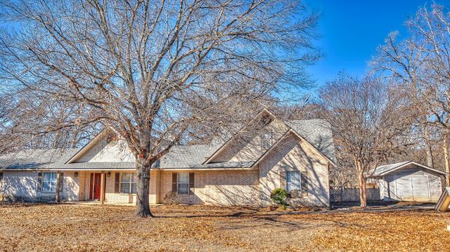 196 Canal Circle, Rio Frio, TX 78879
