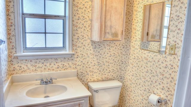 196 Canal Circle, Rio Frio, TX 78879