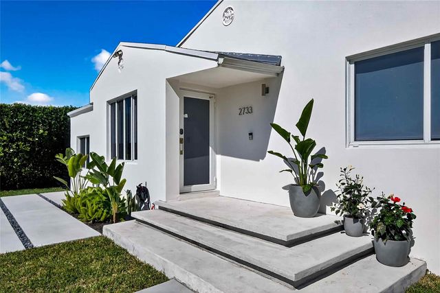 2733 SW 15th Street, Miami, FL 33145