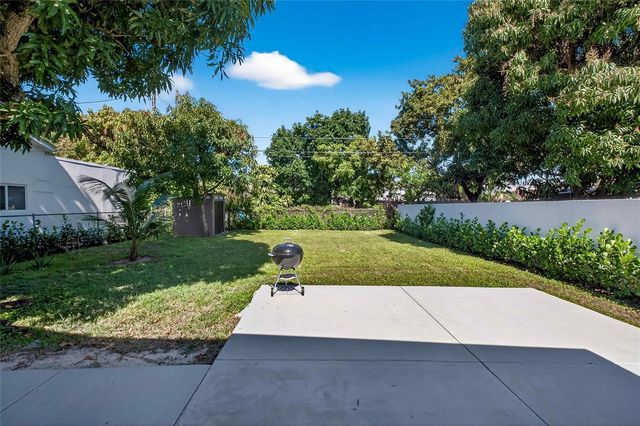 2733 SW 15th Street, Miami, FL 33145