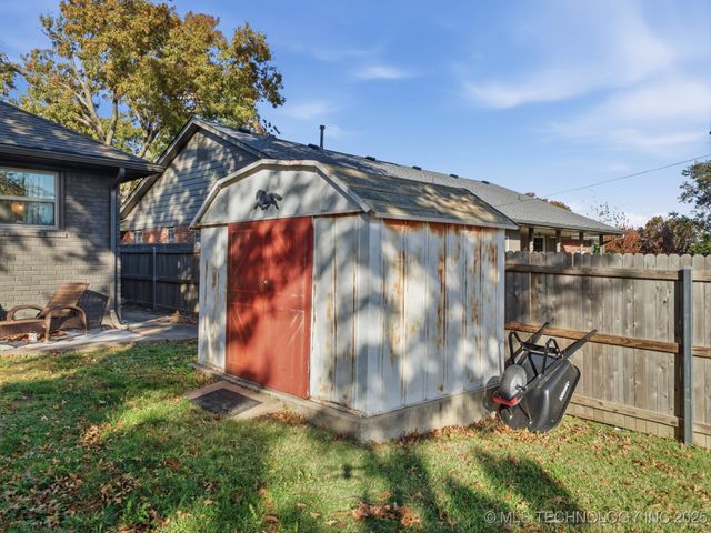 5849 S Irvington Avenue, Tulsa, OK 74135