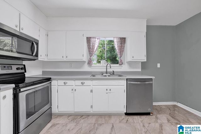 1072 ALFORD AVENUE, Hoover, AL 35226