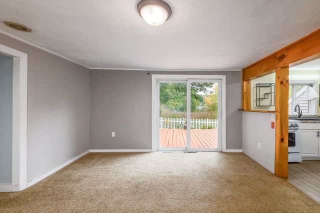 43 Mashapaug Rd, Holland, MA 01521