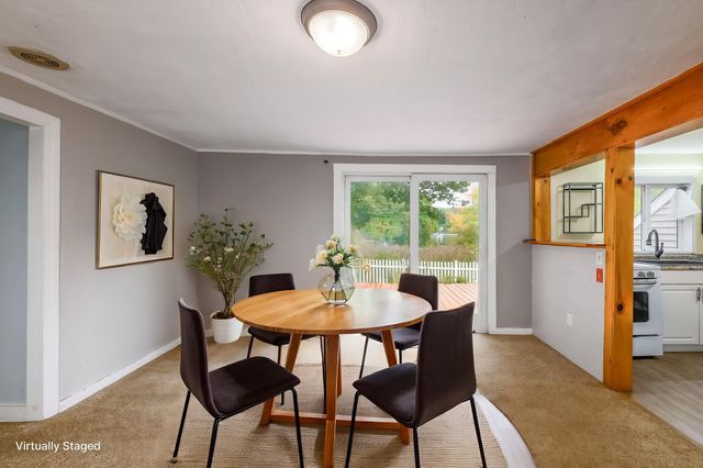 43 Mashapaug Rd, Holland, MA 01521