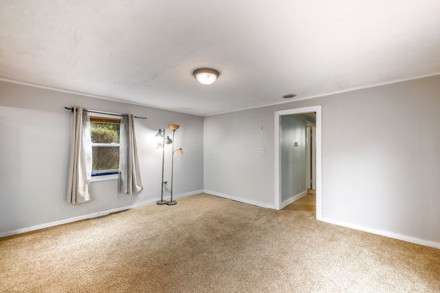 43 Mashapaug Rd, Holland, MA 01521