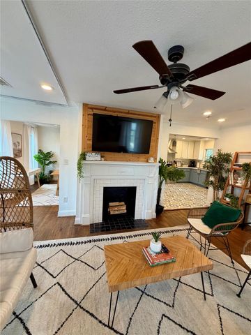 3014 Wentworth Street B, Houston, TX 77004