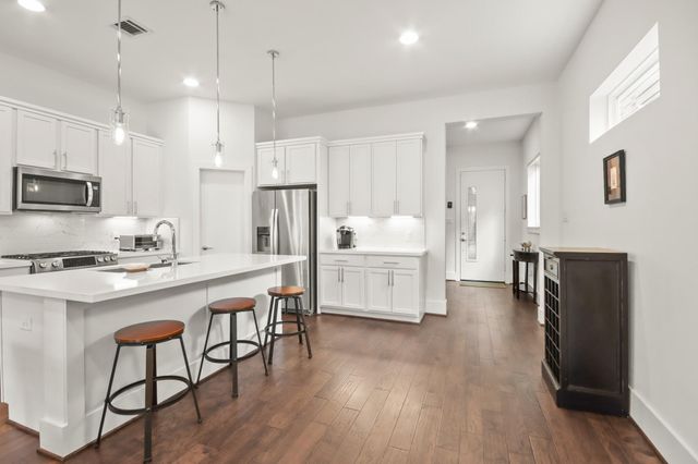 2405 Freeman Street, Houston, TX 77009