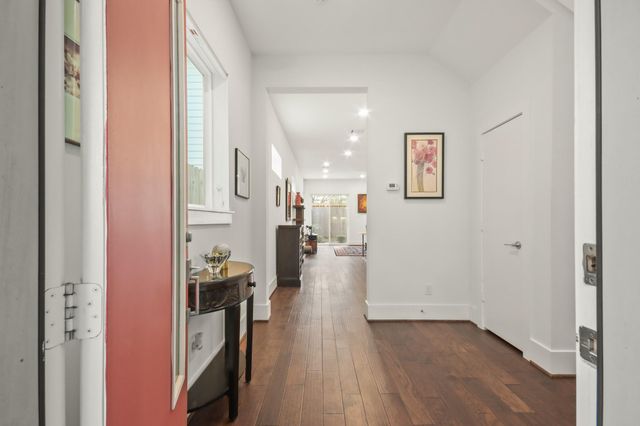 2405 Freeman Street, Houston, TX 77009