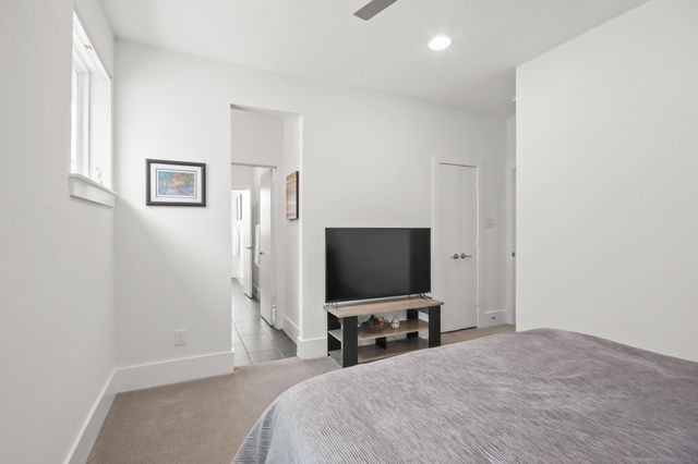 2405 Freeman Street, Houston, TX 77009