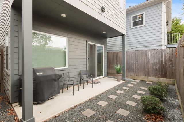 2405 Freeman Street, Houston, TX 77009