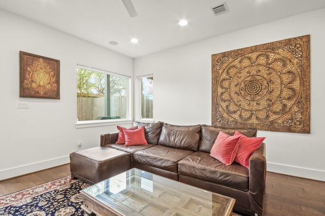 2405 Freeman Street, Houston, TX 77009