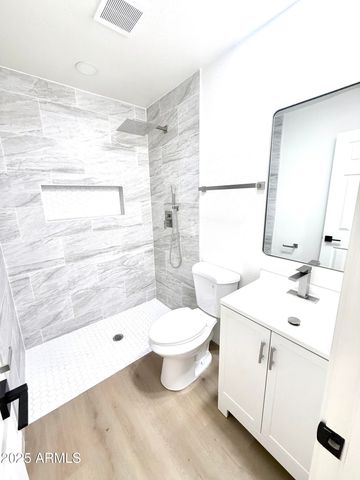 8042 S 25TH Street, Phoenix, AZ 85042