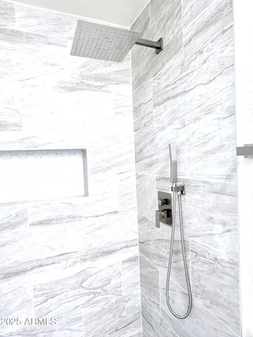 8042 S 25TH Street, Phoenix, AZ 85042