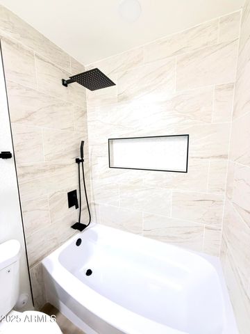 8042 S 25TH Street, Phoenix, AZ 85042