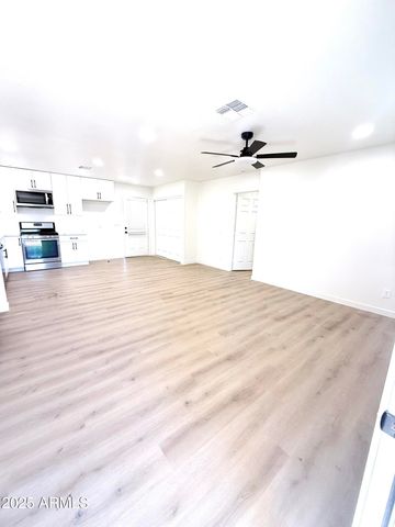 8042 S 25TH Street, Phoenix, AZ 85042